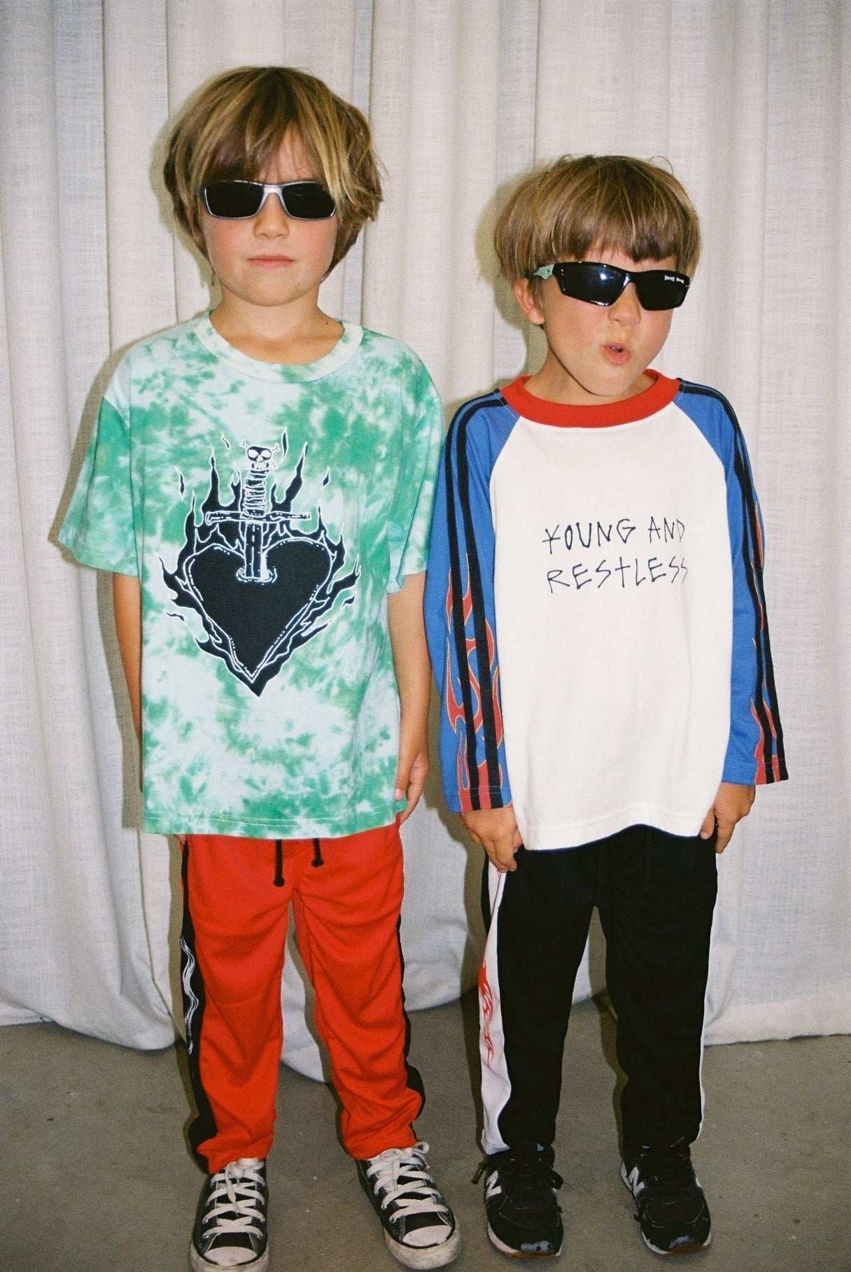 BURN OUT TEE / WHITE - youngandrestlesskids 