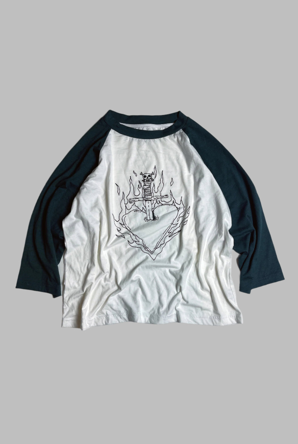 BURNING HEART L/S TEE / NAVY - youngandrestlesskids 