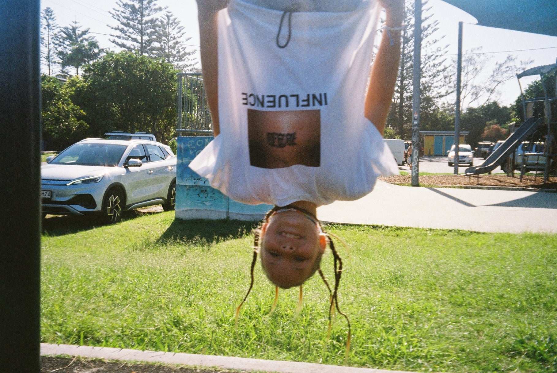 DAD INFLUENCE TEE / WHITE - youngandrestlesskids 