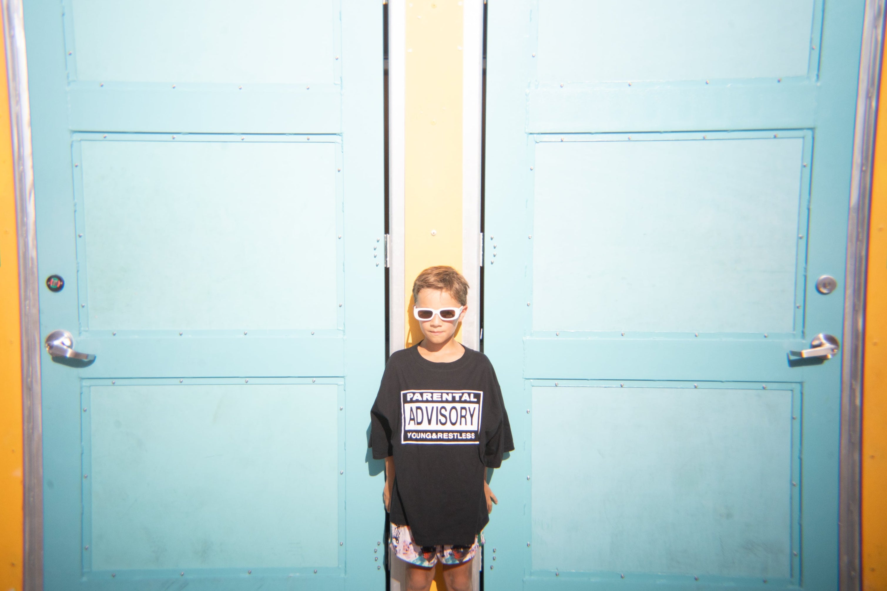 PARENTAL TEE / BLACK