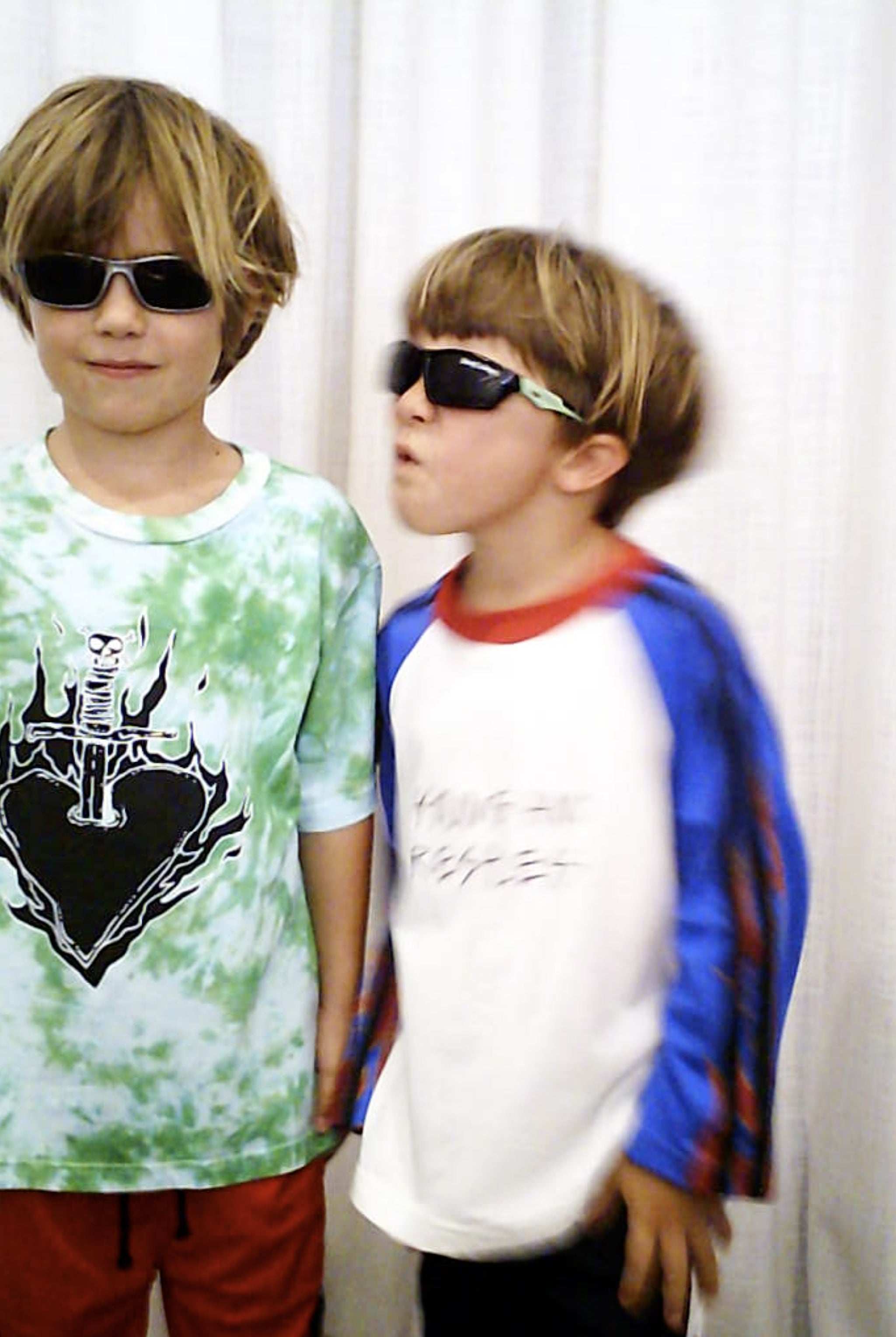 HEART SHAPED BOX TEE / SLIME DYE - youngandrestlesskids 