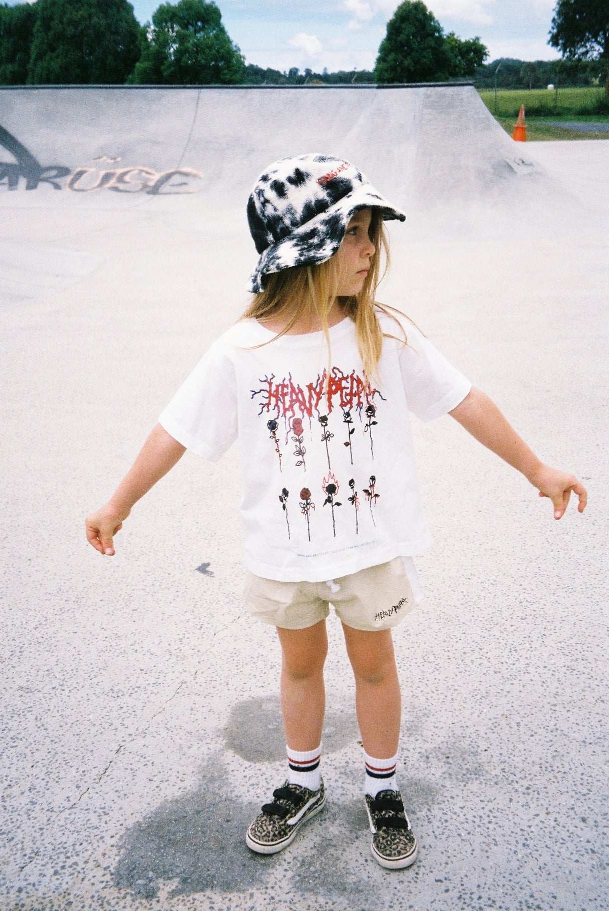 HEAVY PETAL TEE / WHITE - youngandrestlesskids 