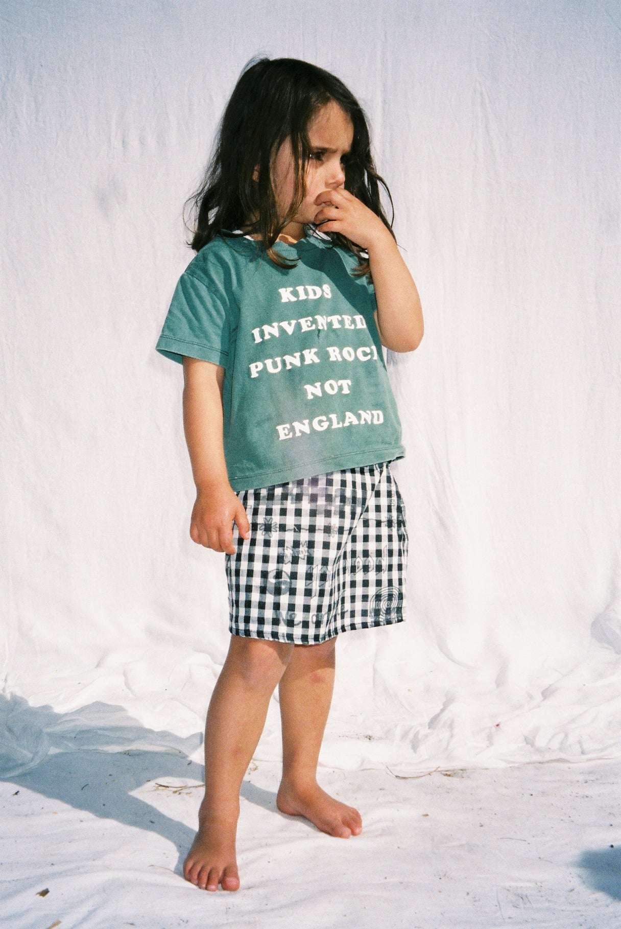 KIDS TEE / WASHED FOREST GREEN - youngandrestlesskids 