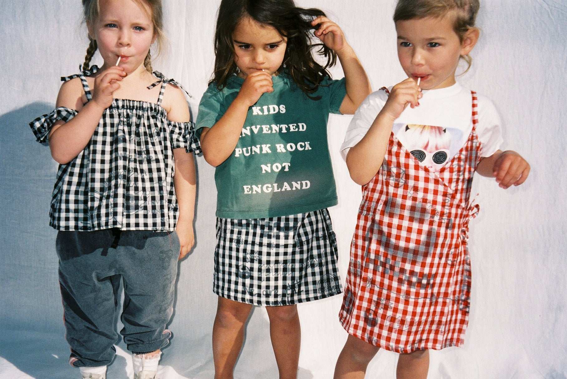 KIDS TEE / WASHED FOREST GREEN - youngandrestlesskids 