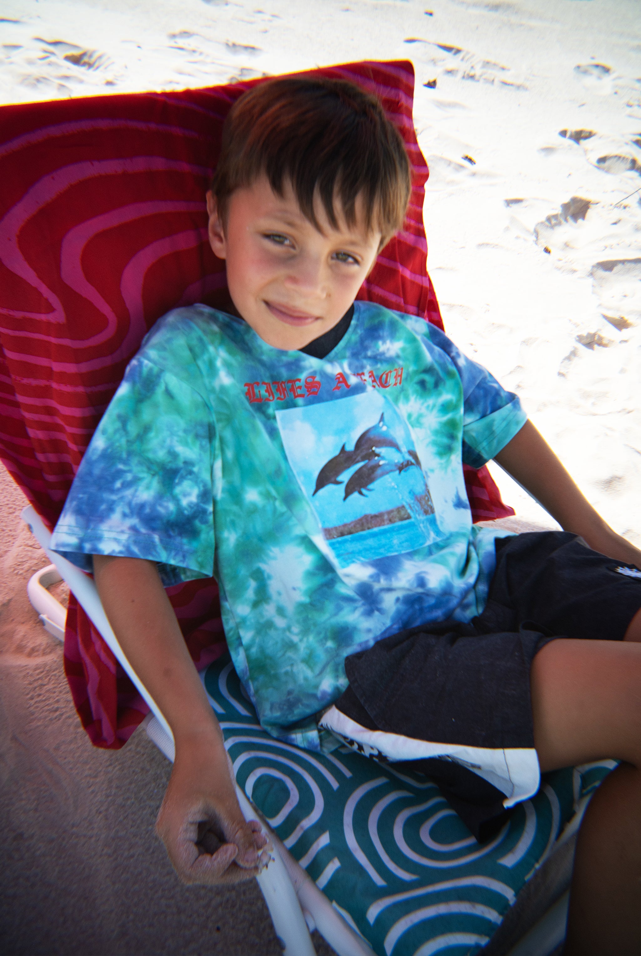 LIFES A BEACH TEE / TIE DYE