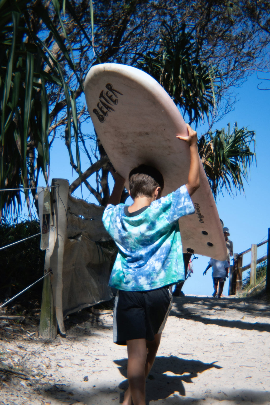 LIFES A BEACH TEE / TIE DYE