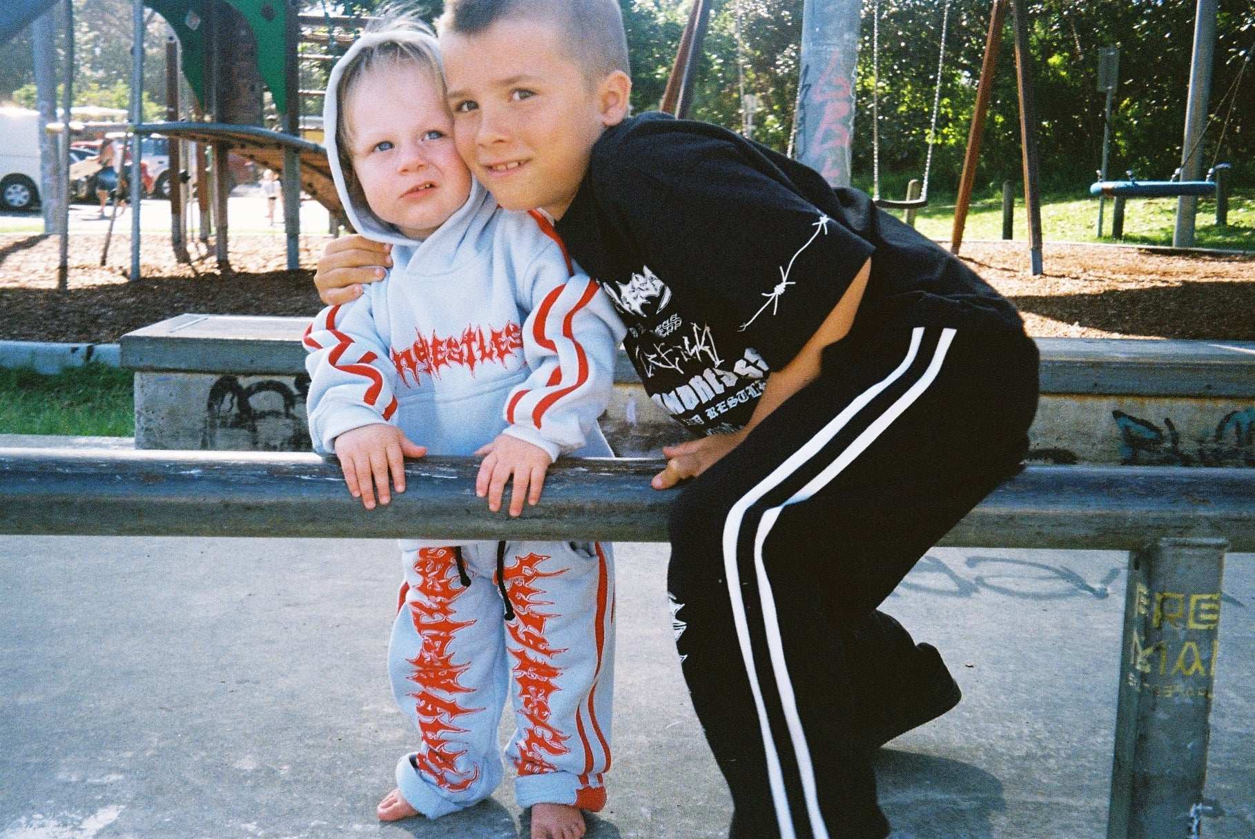 METAL SWEATPANT / BABY BLUE - youngandrestlesskids 