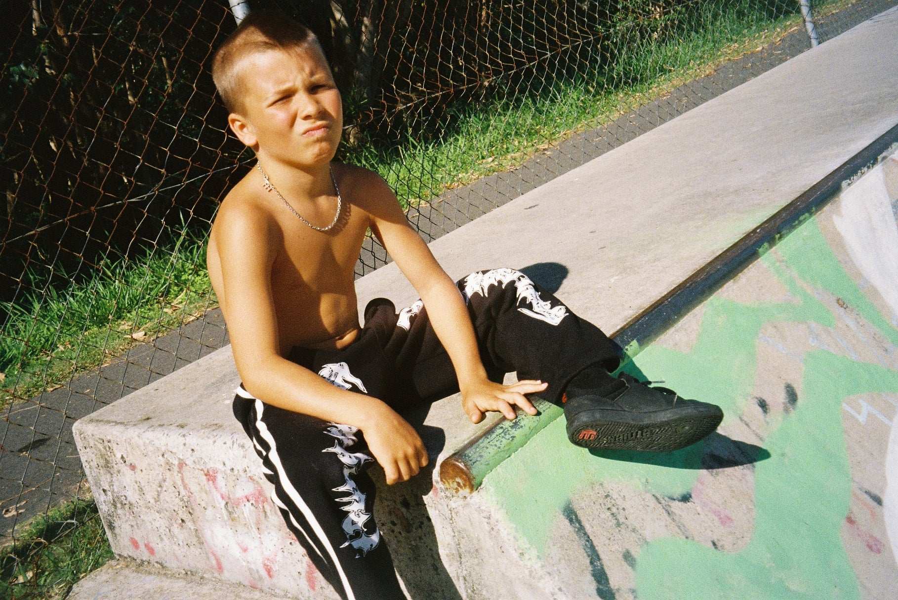 METAL SWEATPANT / BLACK - youngandrestlesskids 