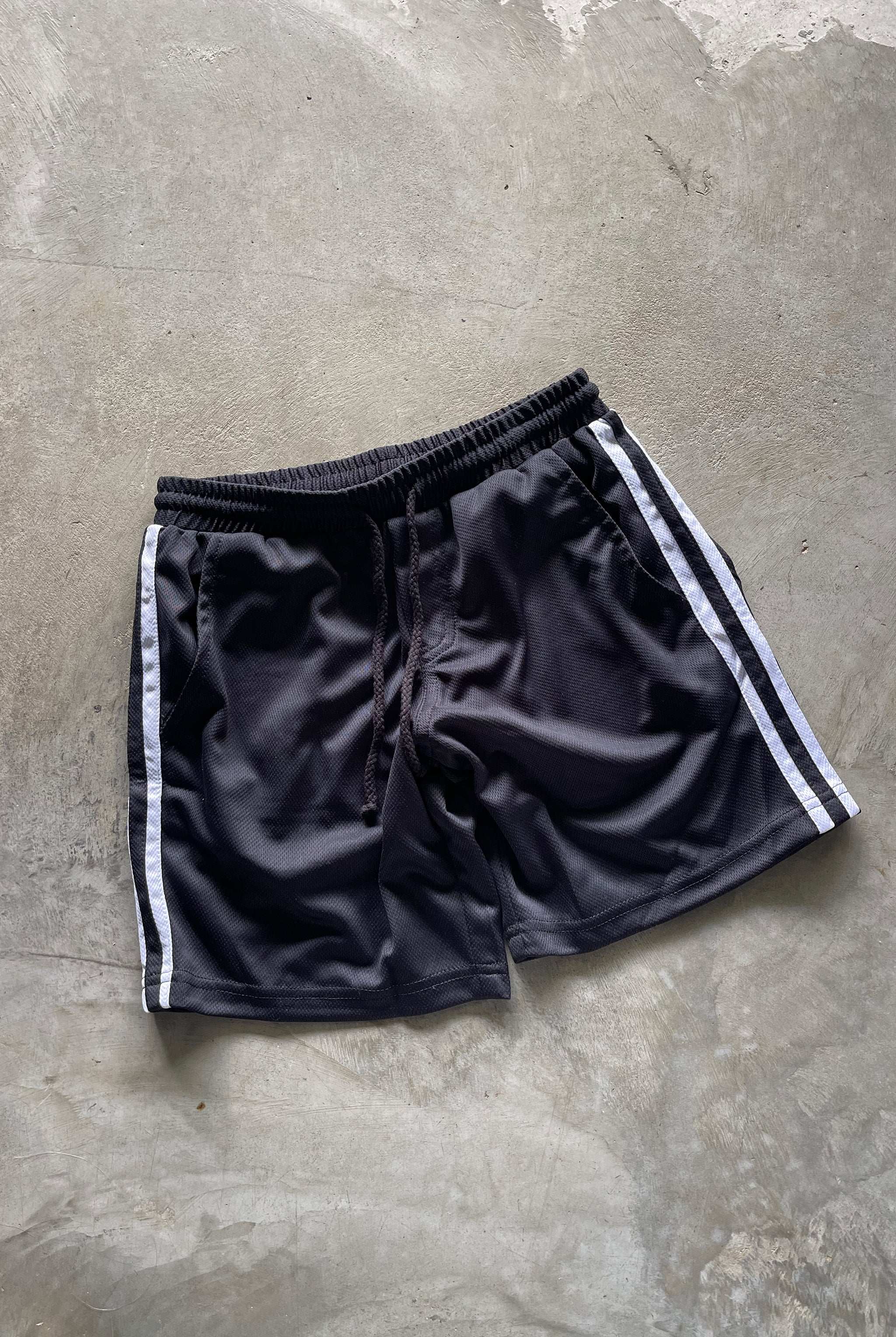 TRIBE SHORTS / BLACK - youngandrestlesskids 