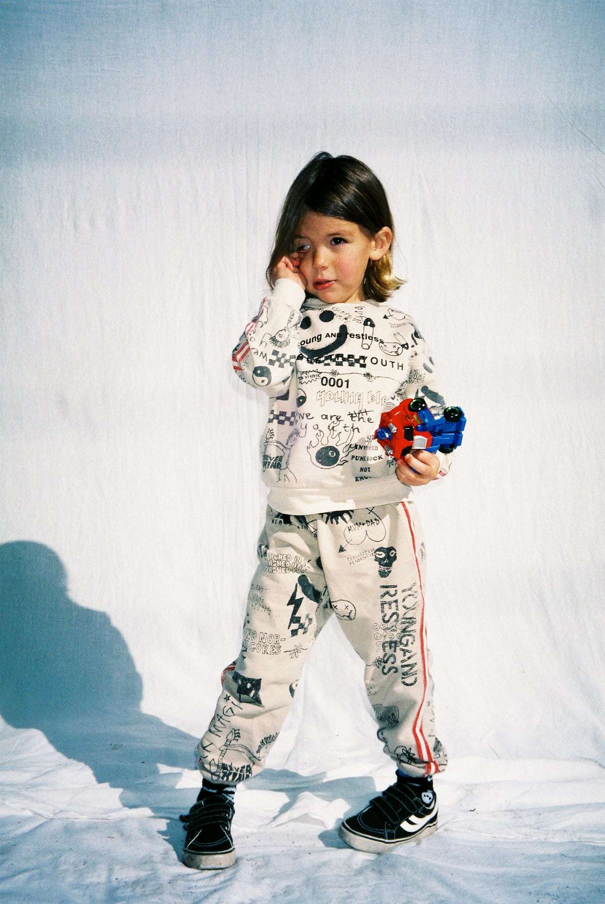 YOUTH SWEATPANT / TAN PREORDER - youngandrestlesskids 