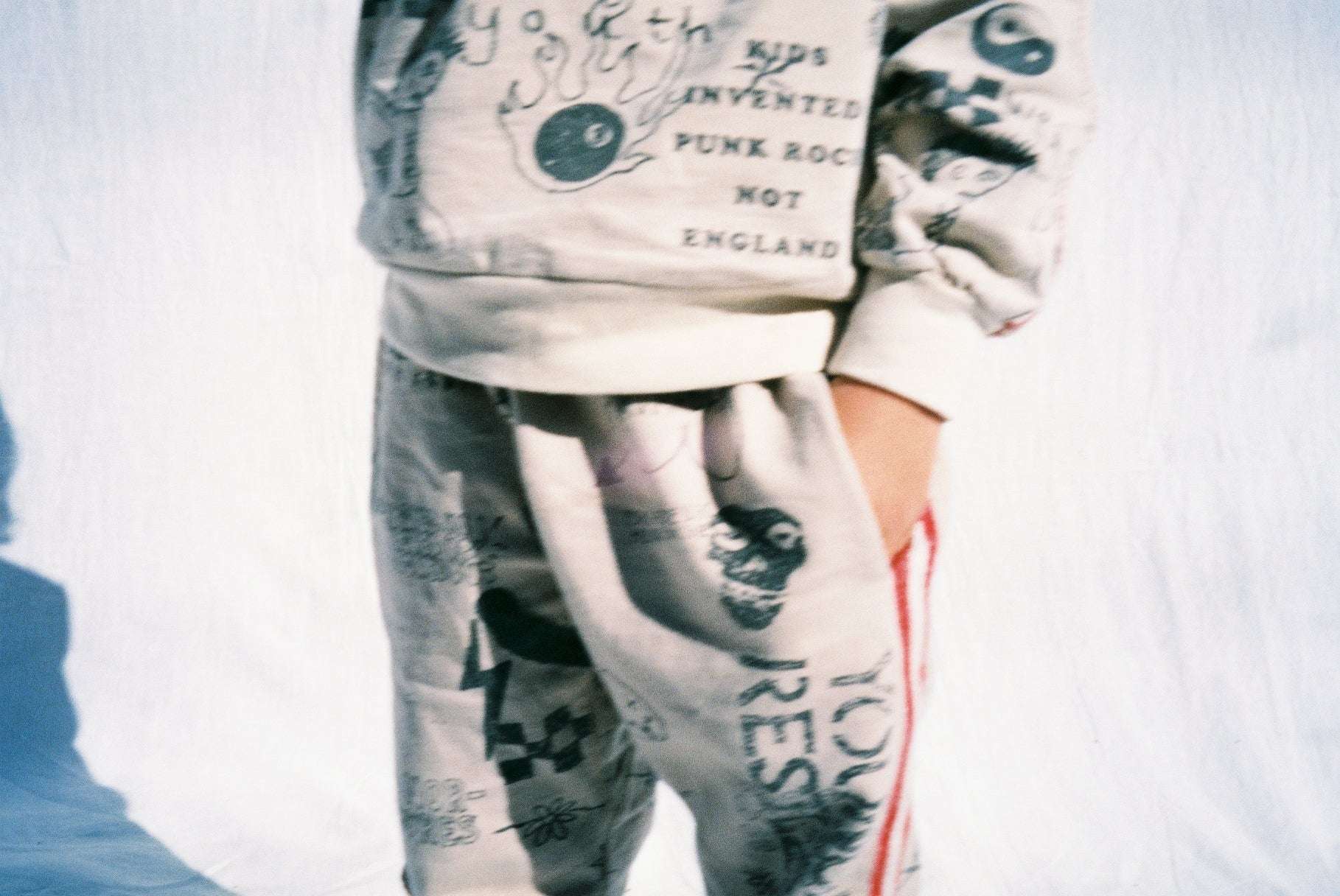 YOUTH SWEATSHIRT / TAN PREORDER - youngandrestlesskids 