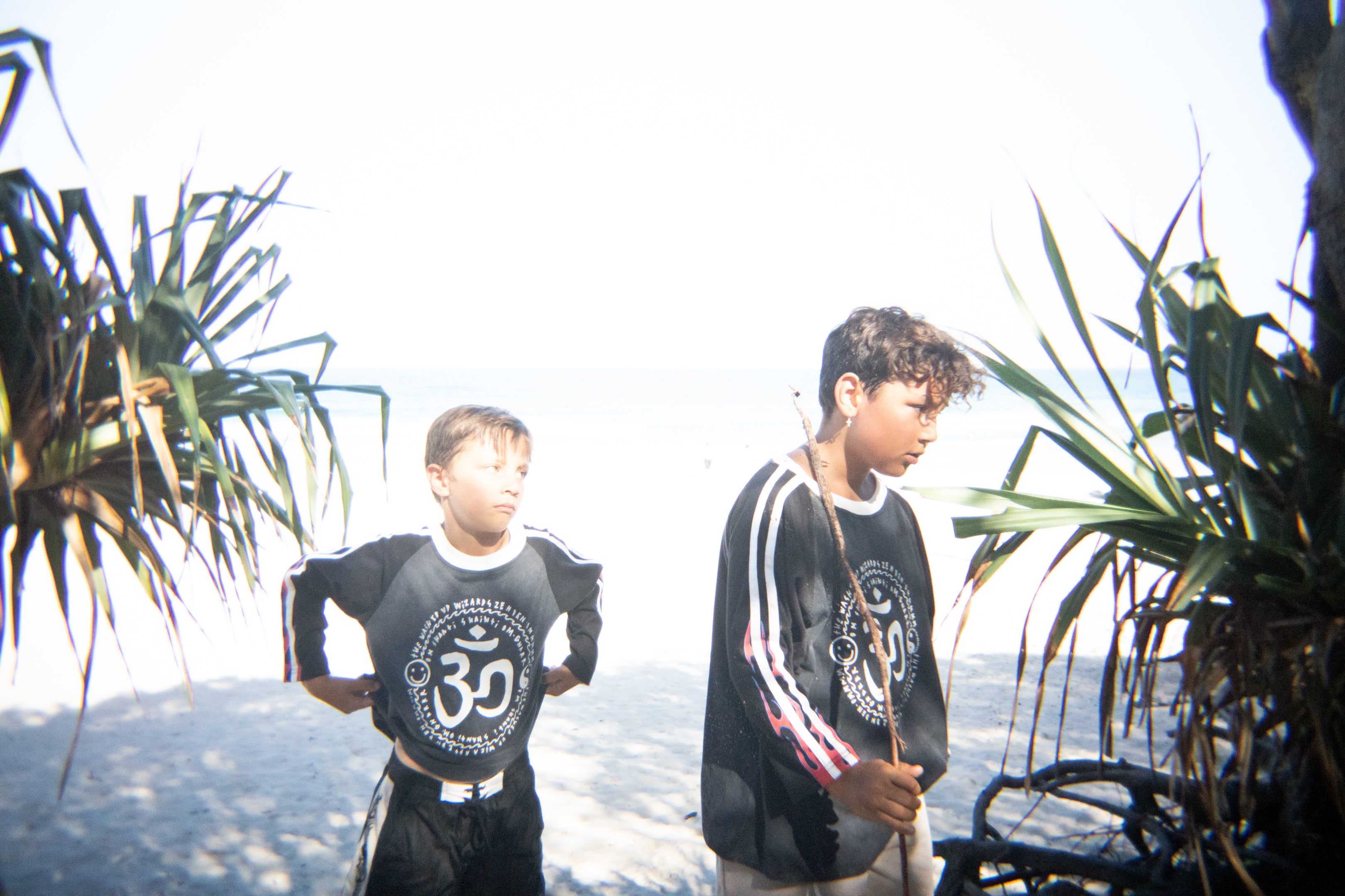 ZEN DEN L/S TEE / BLACK